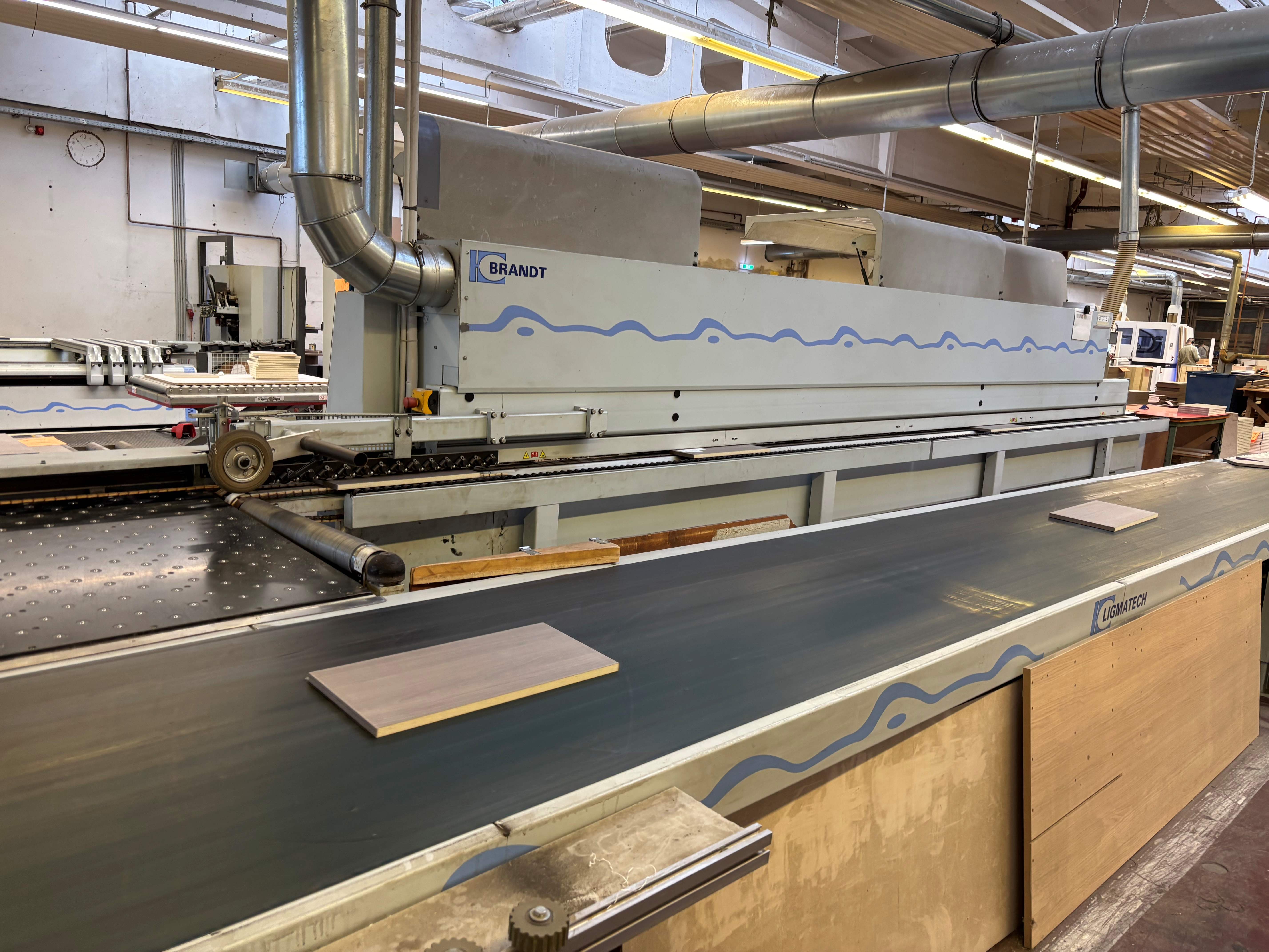 single-sided edge banding machine with workpiece return system / BRANDT / KDF 680