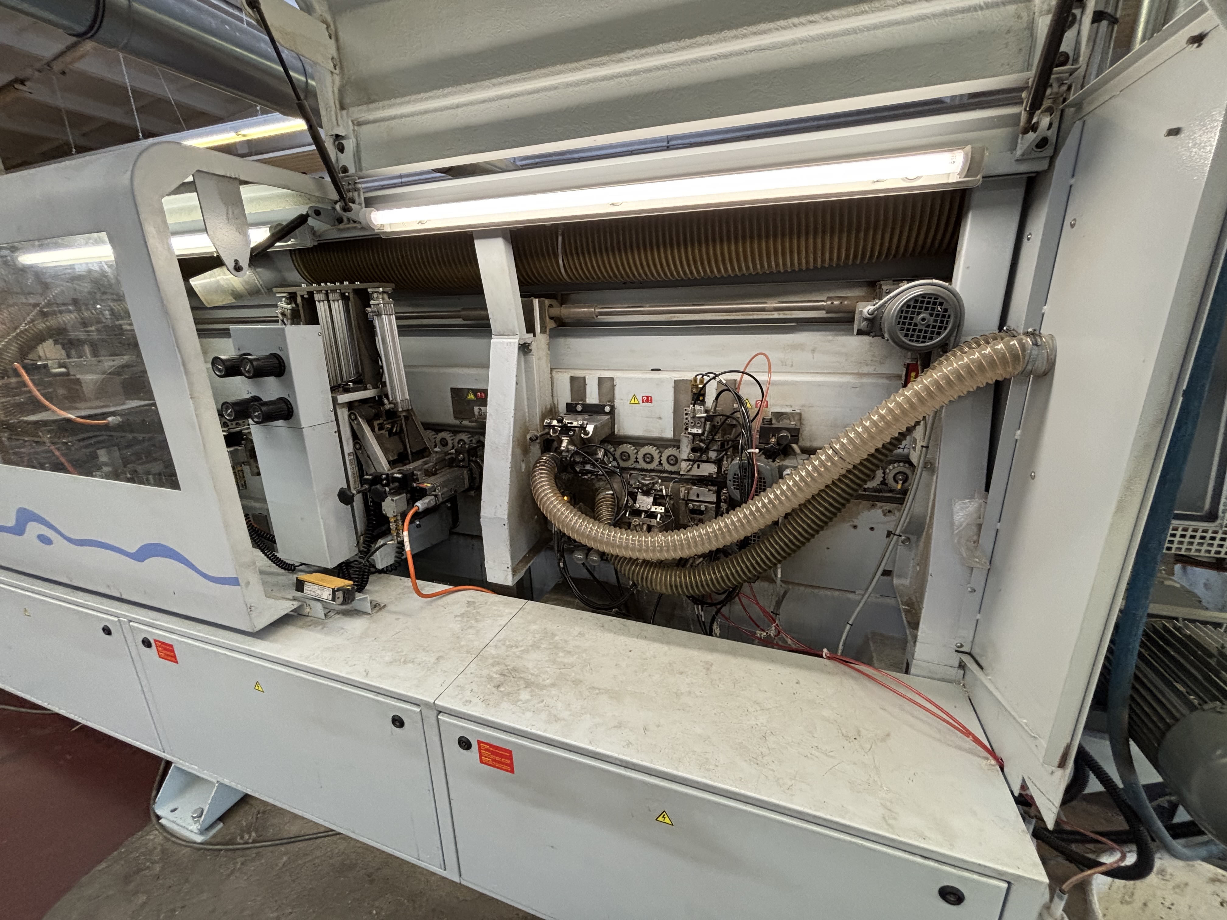 single-sided edge banding machine with workpiece return system / BRANDT / KDF 680