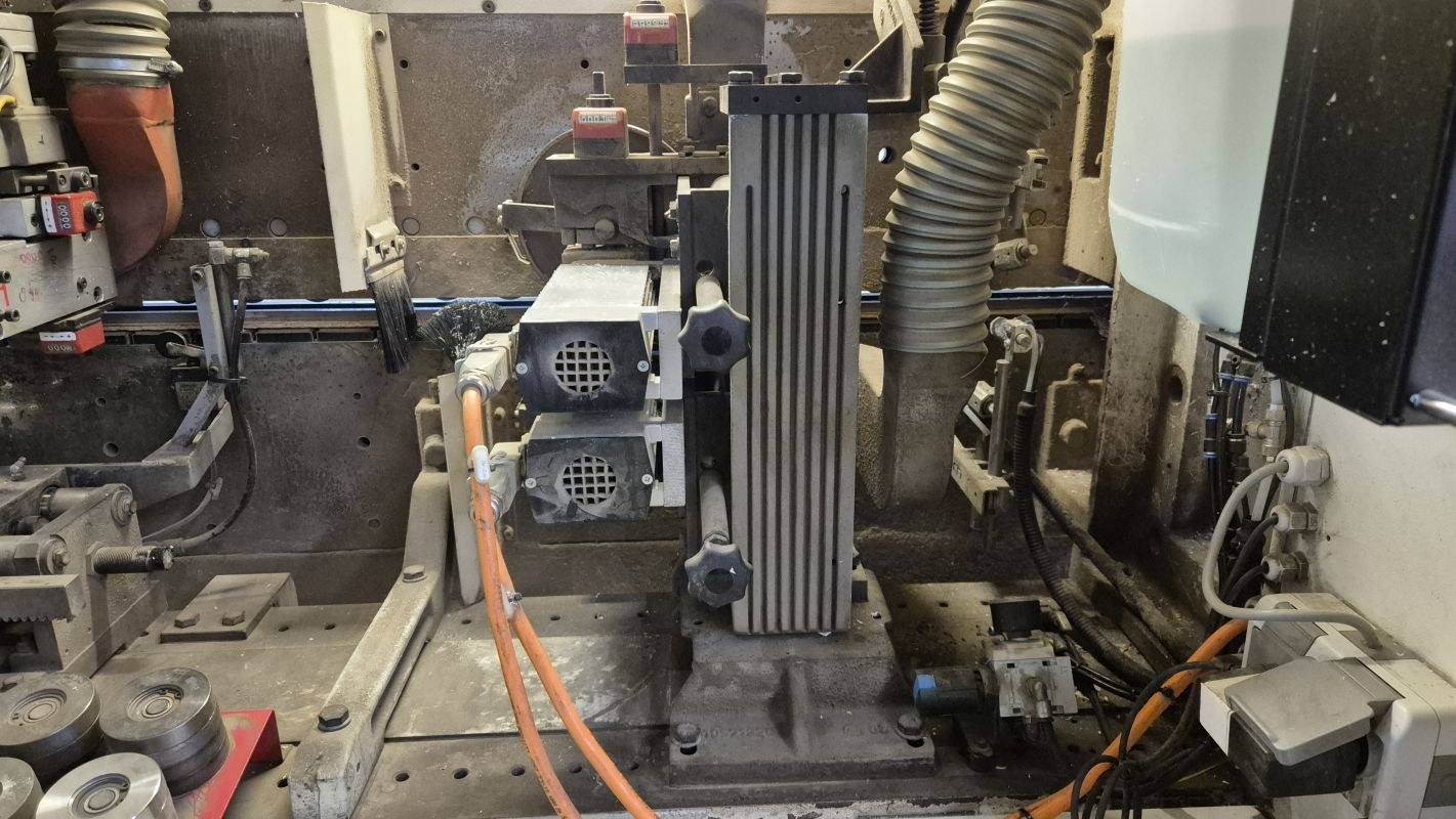 single-sided edge banding machine / IMA / Novimat Concept/I/G80/440/R3