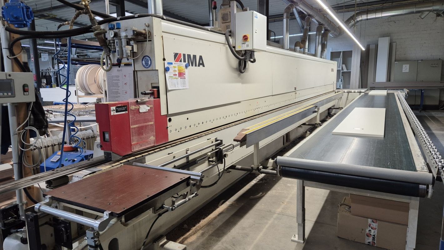 single-sided edge banding machine / IMA / Novimat Concept/I/G80/440/R3