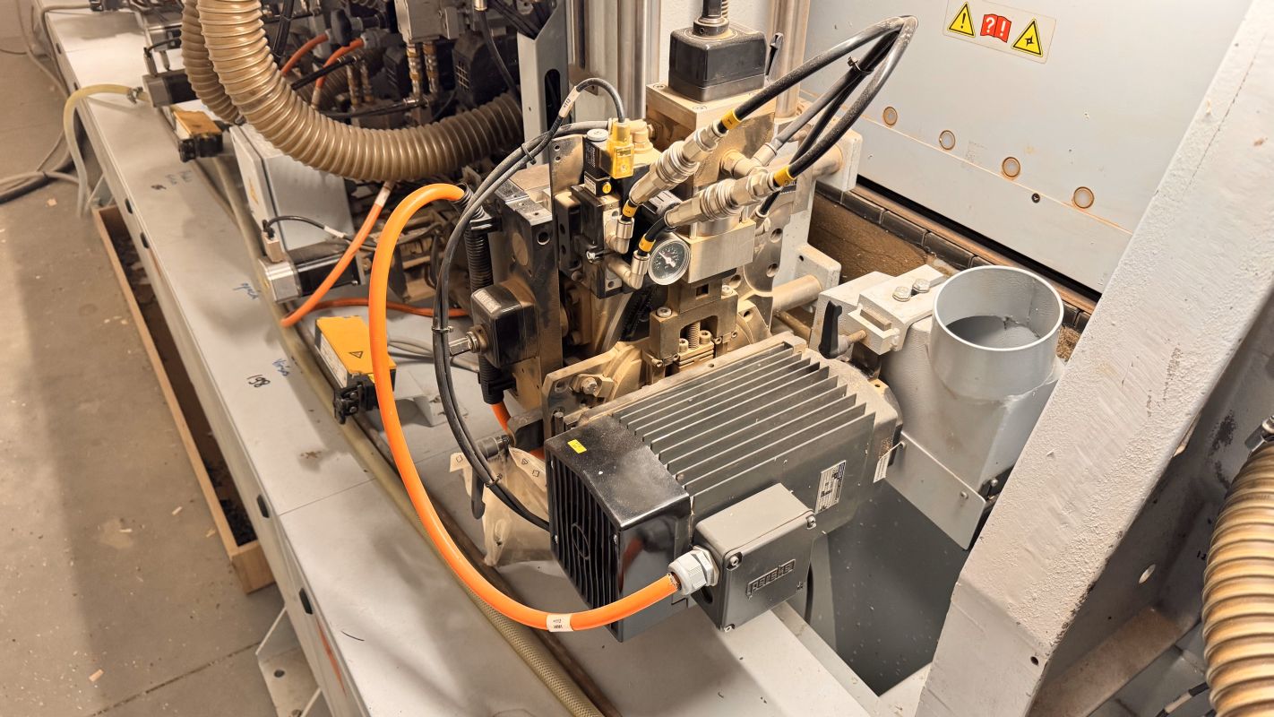 Single sided edge banding machine with Workpiece return / BRANDT / KDF 991