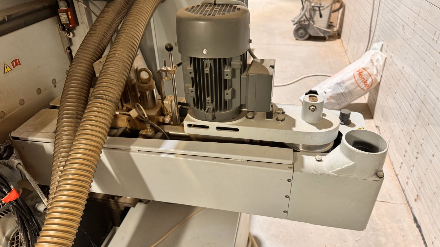 Single sided edge banding machine with Workpiece return / BRANDT / KDF 991