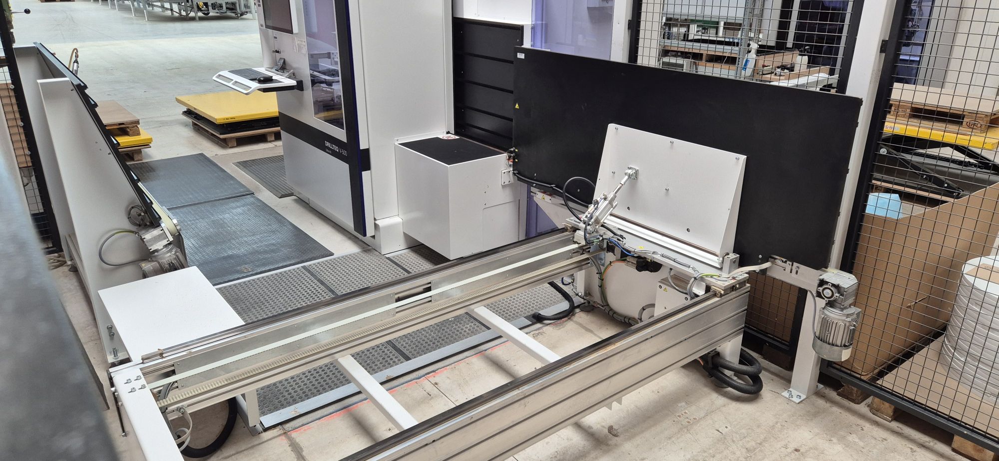 vertical CNC machining centre / HOMAG / DRILLTEQ V-500