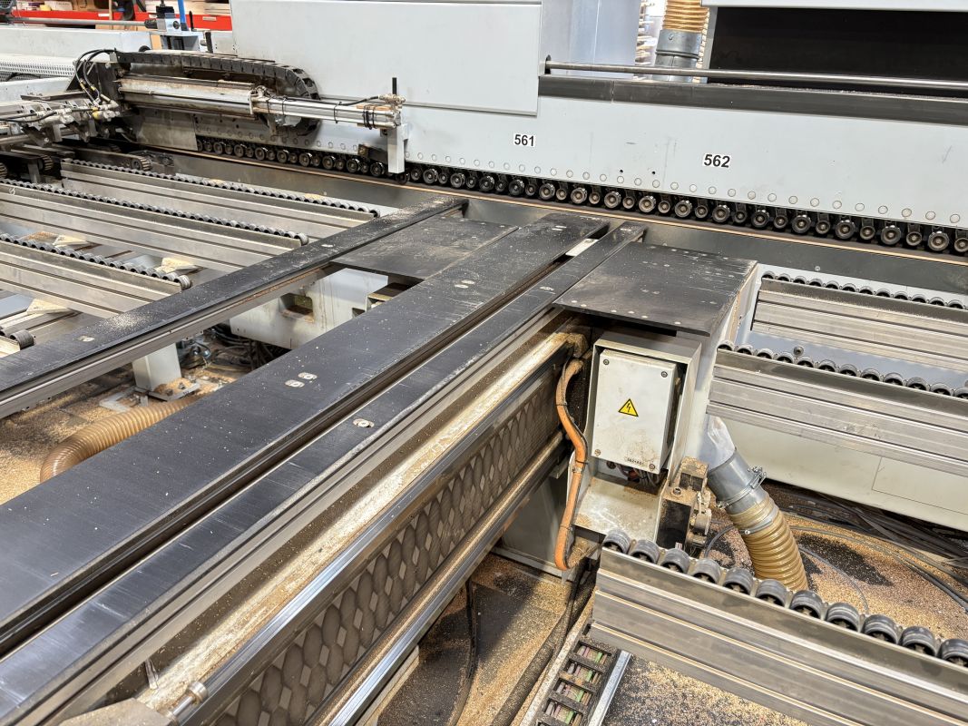 single-sided edge banding machine with loading table and workpiece return / HOMAG / Profi KFL350/12/A3/L/WZ