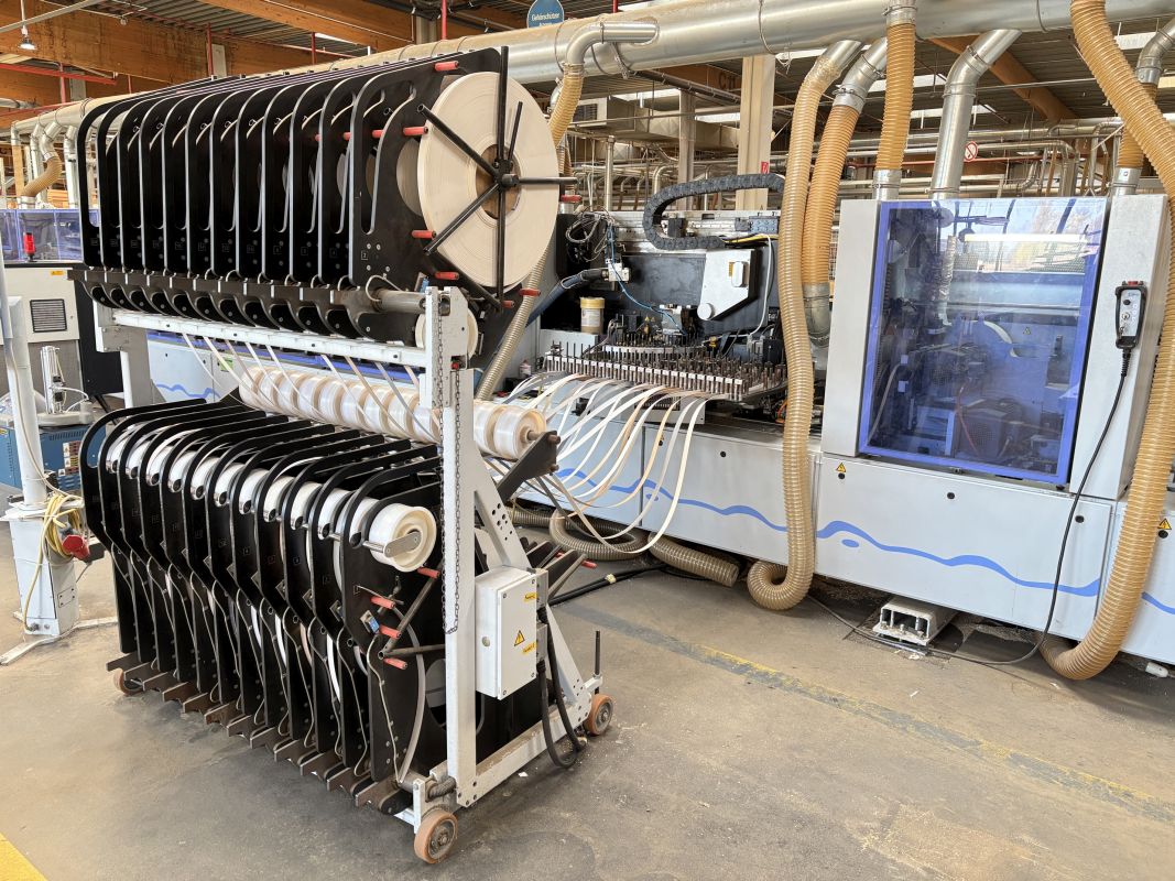 single-sided edge banding machine with loading table and workpiece return / HOMAG / Profi KFL350/12/A3/L/WZ