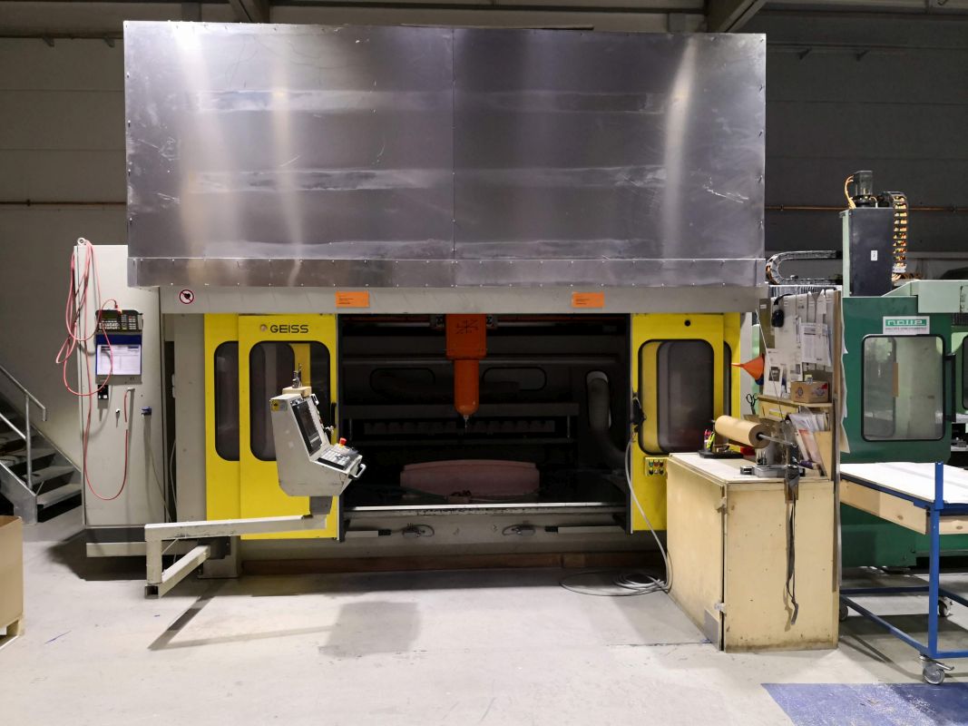 5-axis CNC machining center / Geiss / 2000x1000