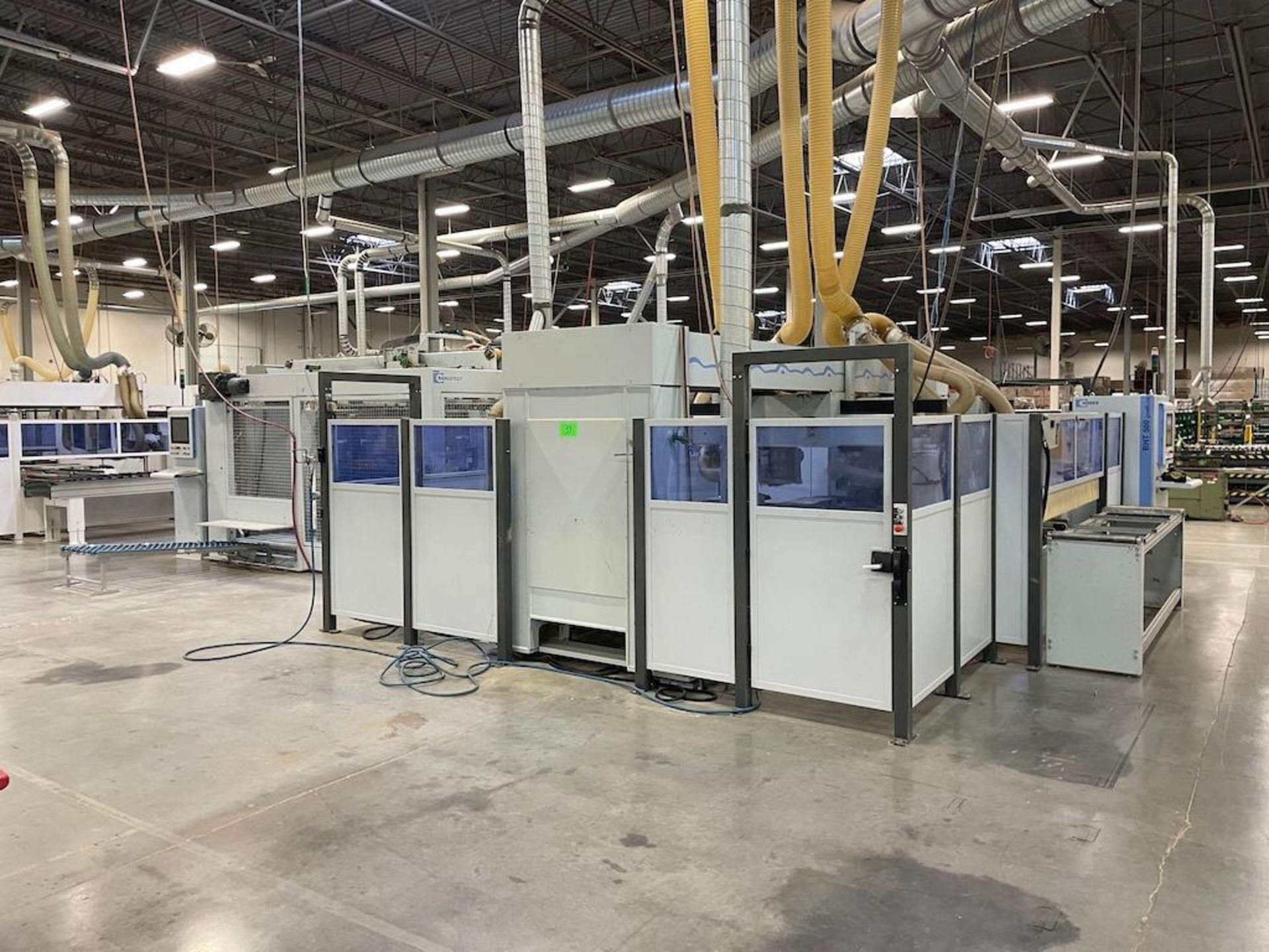 CNC machining center with destacking system / WEEKE / BHT CNC machining center with destacking system / WEEKE / BHT