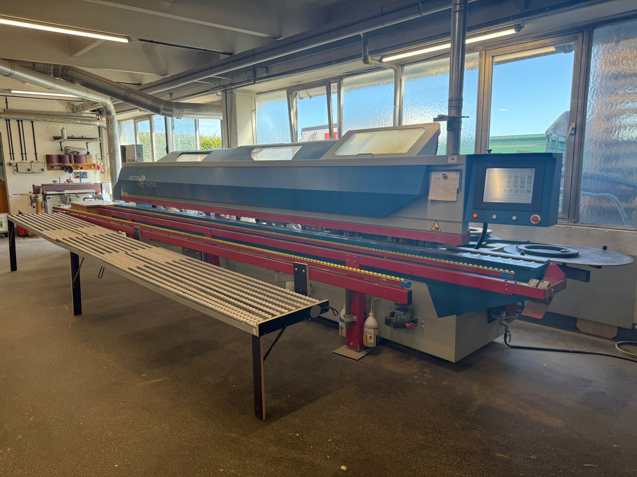Edge banding machine  / OTT / Twister