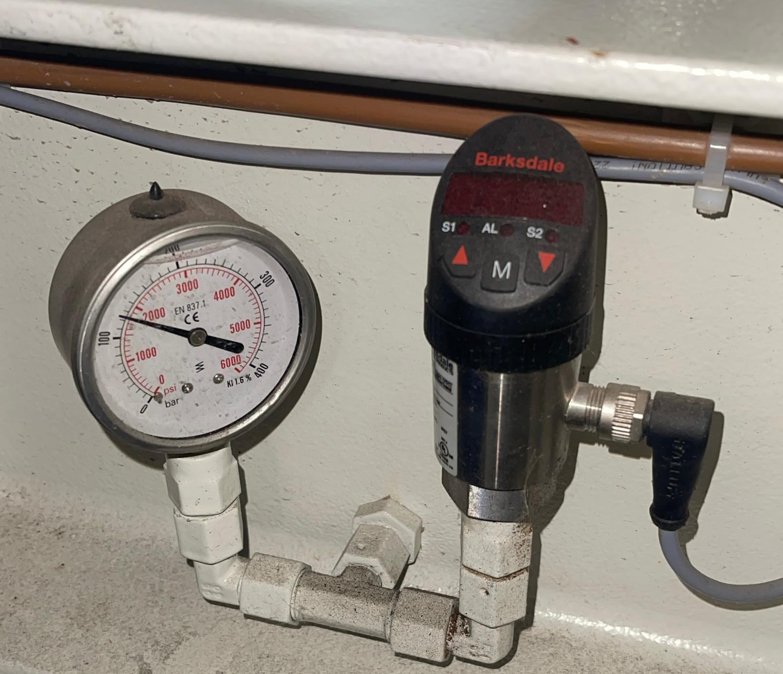 hot press / ORMA / NPC/DIGIT 6/95 30/13 AS-BO