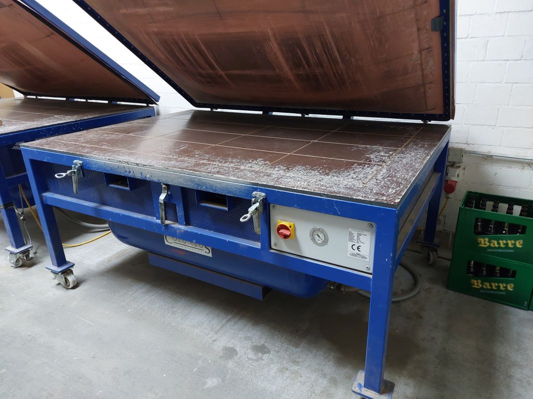 membrane press /  / Vakuform