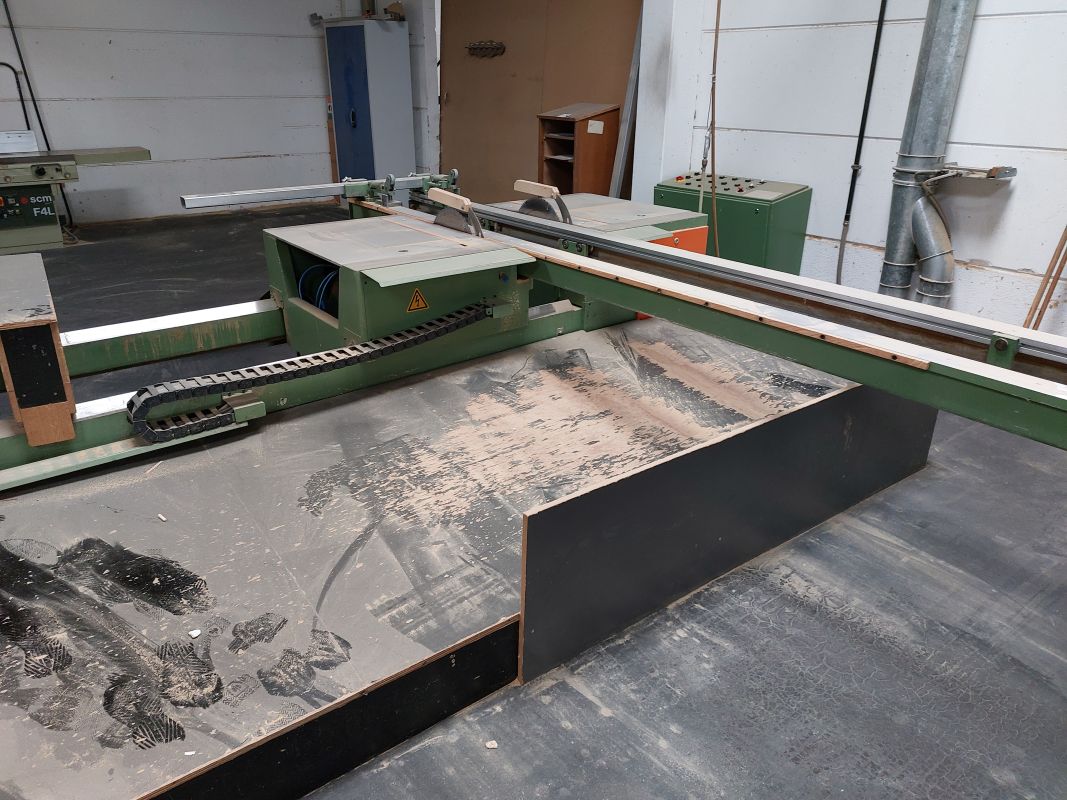 twin saw / Hüllhorst / DH5 4SR