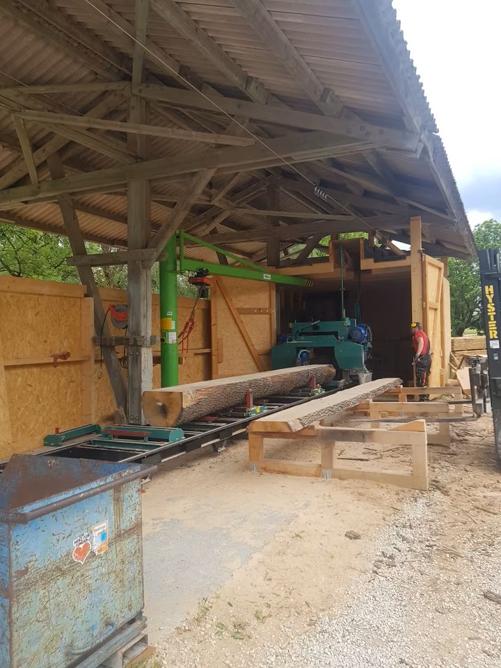 complete log band sawmill with double edger and wood excavator / Winter / 