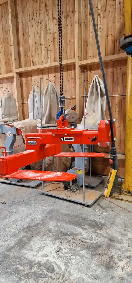 complete log band sawmill with double edger and wood excavator / Winter / 