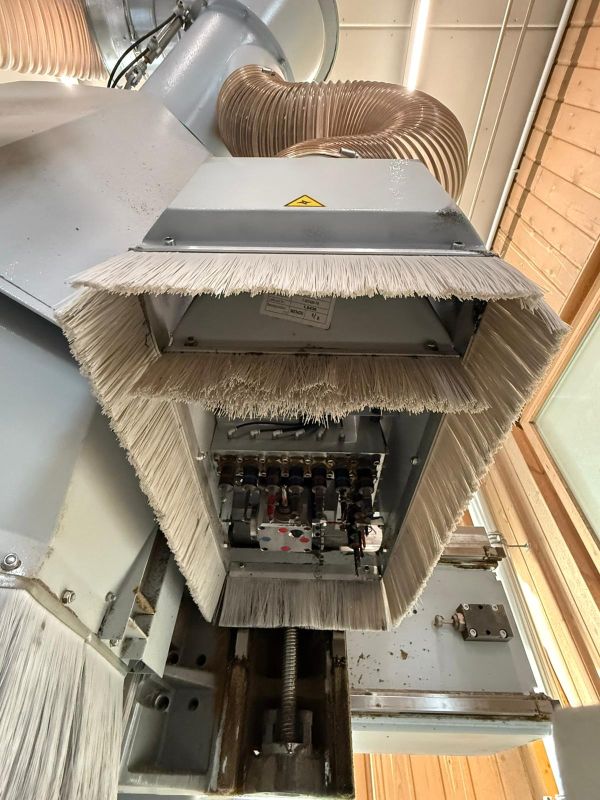 CNC machining center with gluing unit / HOMAG / BMG311 VENTURE316L