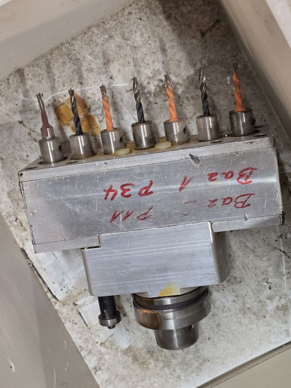 Vertical multi-spindle drilling unit / N/A / Vertical multi-spindle drilling unit / N/A /