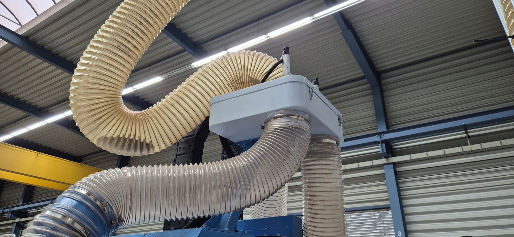 3-Axes CNC ROUTER&nbsp; / QUICK CNC / UE-481PL