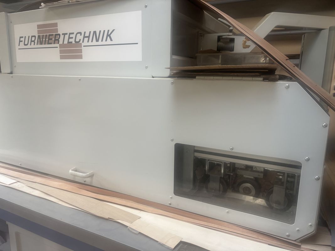veneer splicing machine / Furniertechnik / LZM-LA 1000