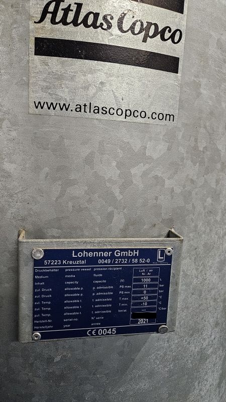 compressor with refrigerated dryer / Atlas Copco / GA 110 VSD+