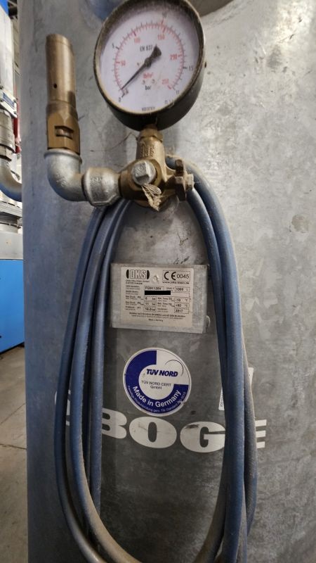 compressor with refrigerated dryer / Boge / 