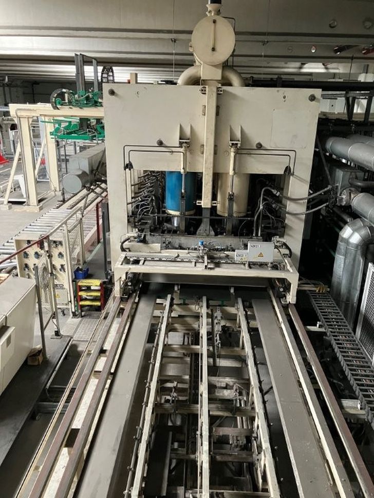 short cycle - press line / WEMH&ouml;NER / KT-F-1E