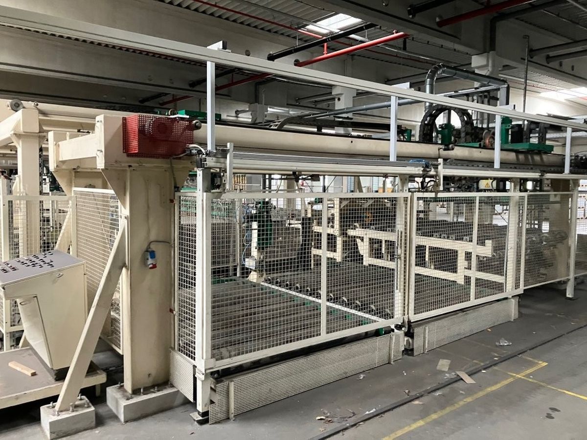 short cycle - press line / WEMH&ouml;NER / KT-F-1E