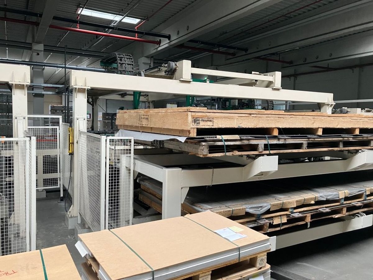 short cycle - press line / WEMH&ouml;NER / KT-F-1E