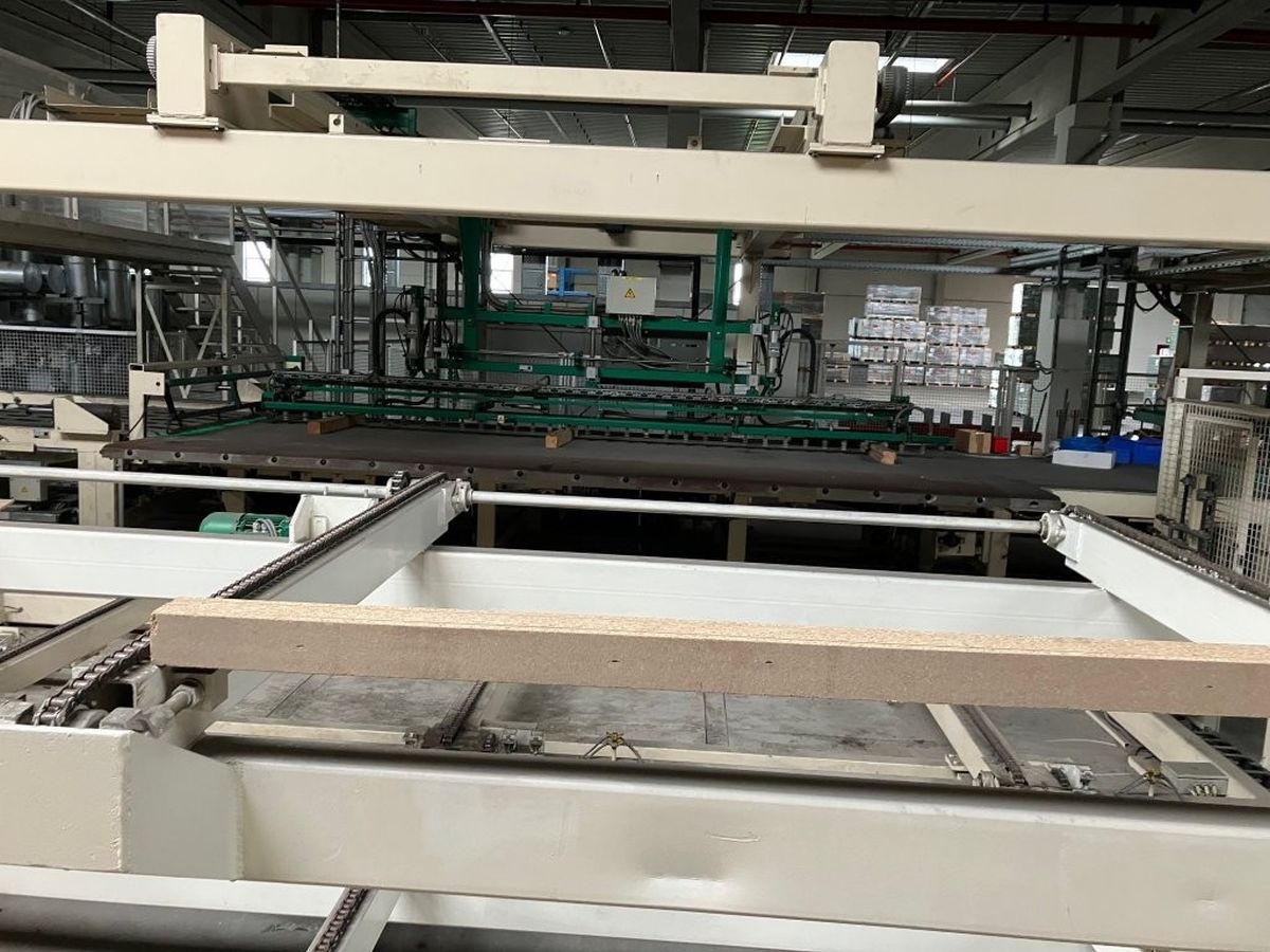 short cycle - press line / WEMH&ouml;NER / KT-F-1E