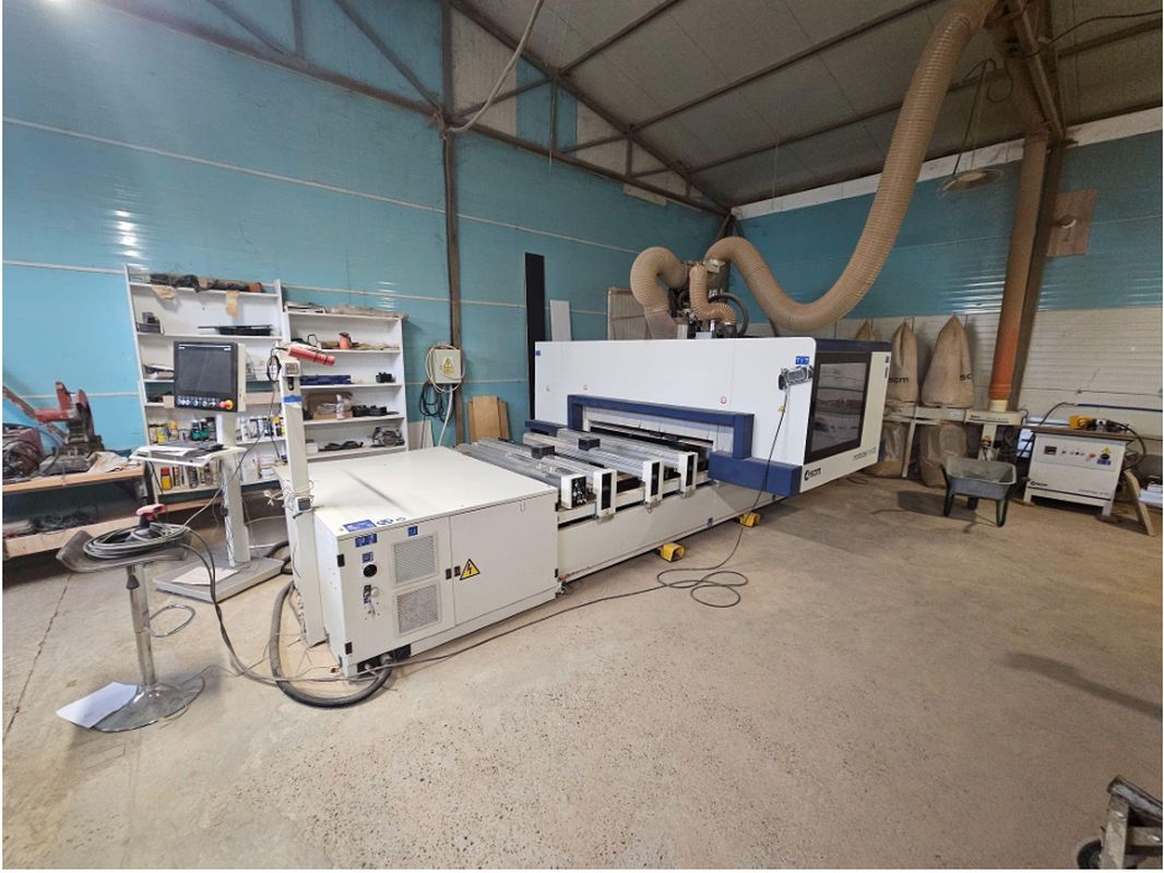 CNC machining center / SCM / Morbidelli M100