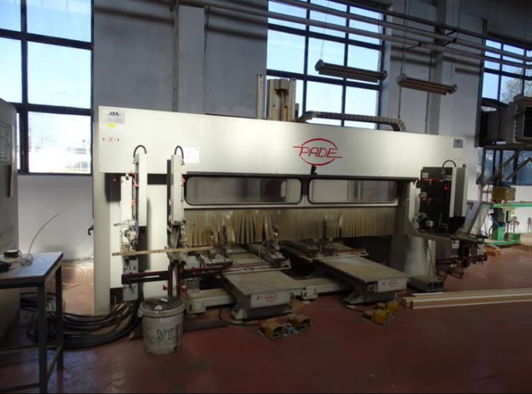 CNC Machining Center / Pade / Velux