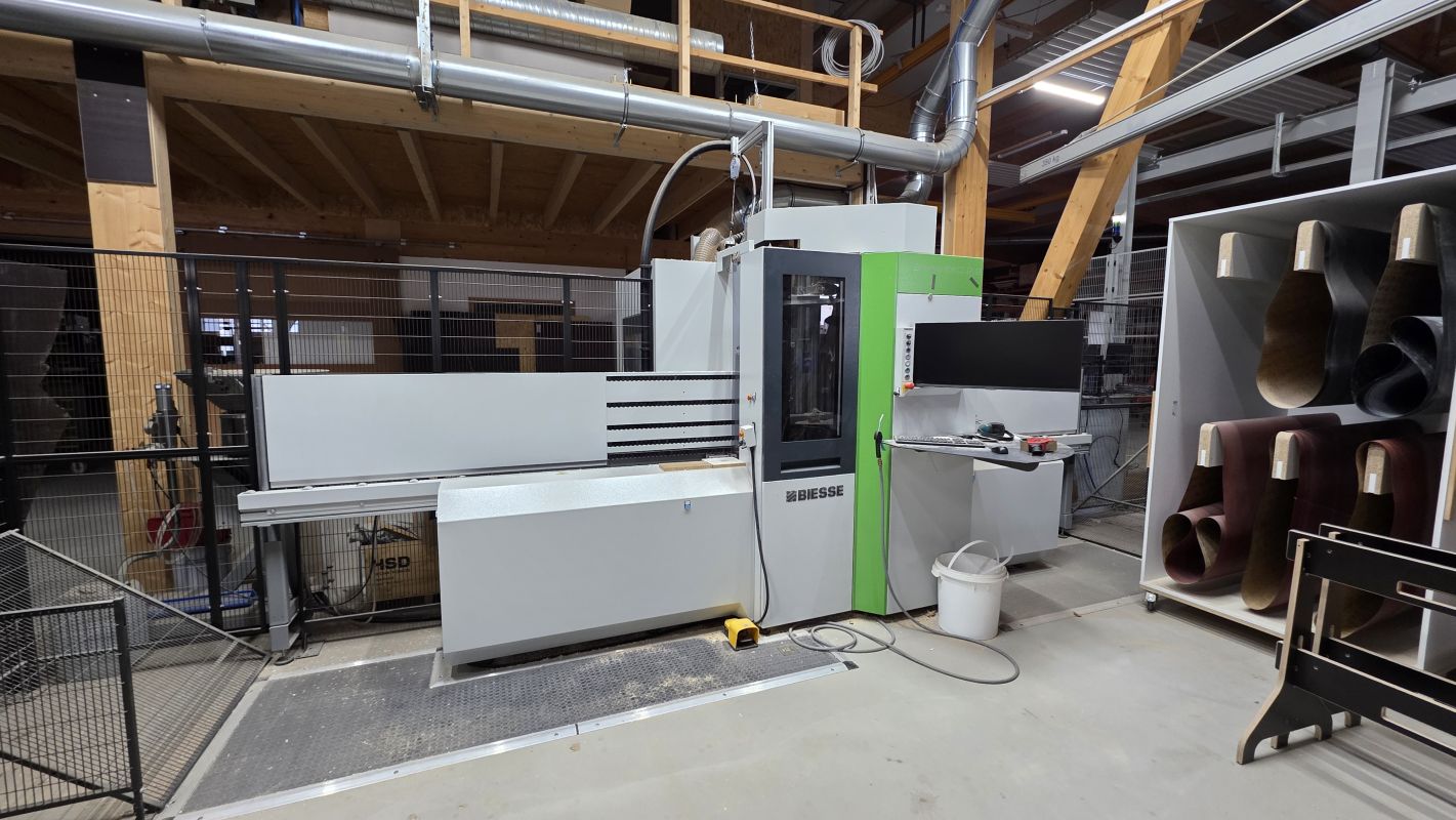 Vertical CNC Machining Center / BIESSE / Brema EKO 2.2
