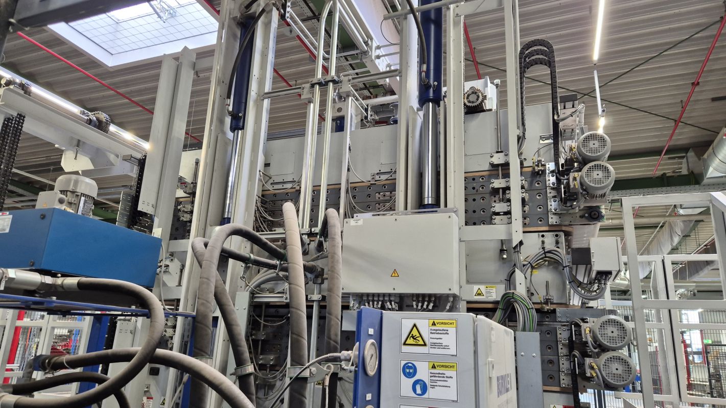 Continuous-feed press&nbsp; / B&Uuml;RKLE / 1428/50 