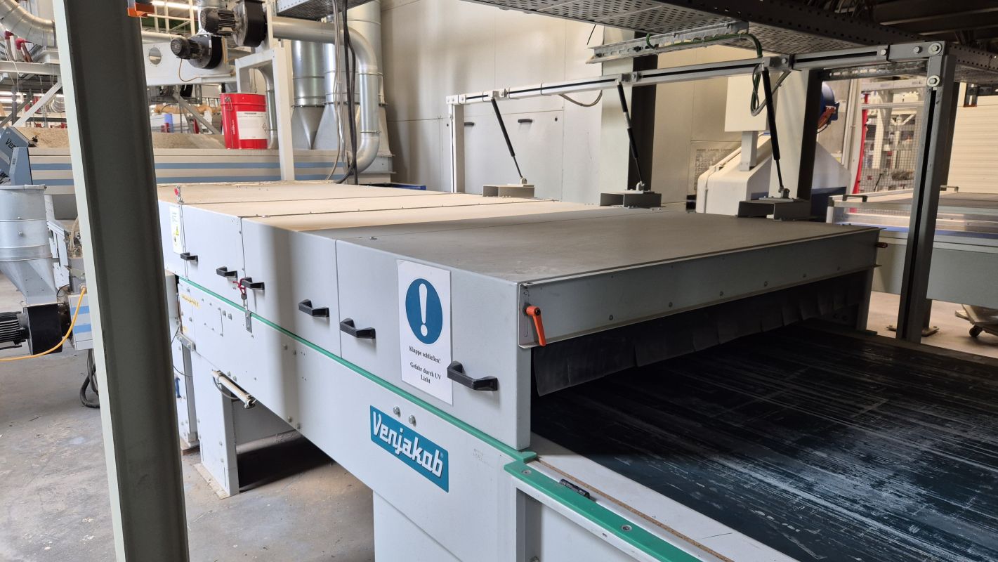 UV Drying Tunnel / VENJAKOB / 