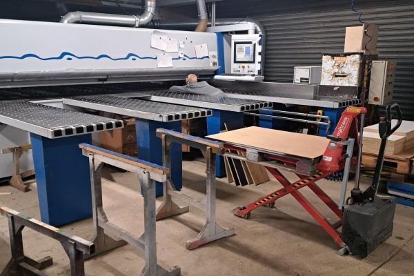 panel dividing saw / HOLZMA / HPL/42/22