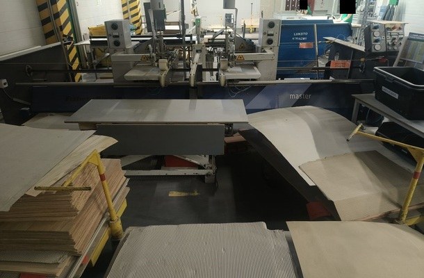 Edge strengthening and trimming device / FISCHER & RüCKLE / EMF-28