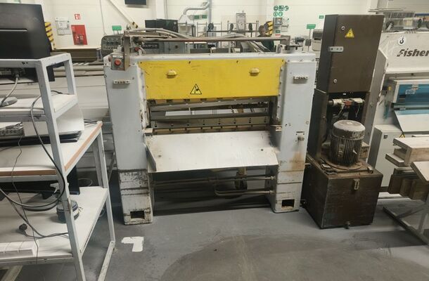 Veneer cross cutting guillotine / Rückle / AS0110