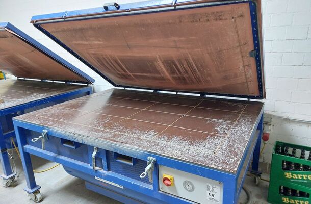 membrane press /  / Vakuform