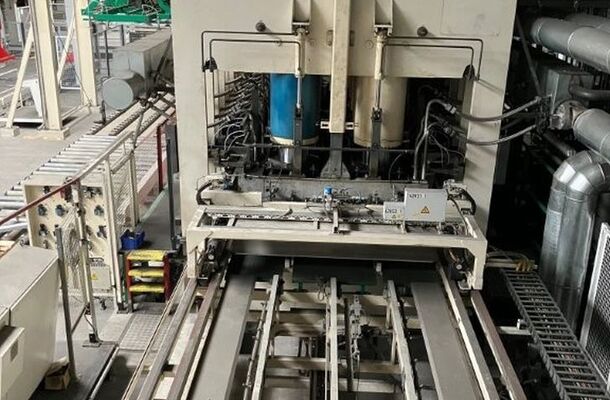 short cycle - press line / WEMH&ouml;NER / KT-F-1E